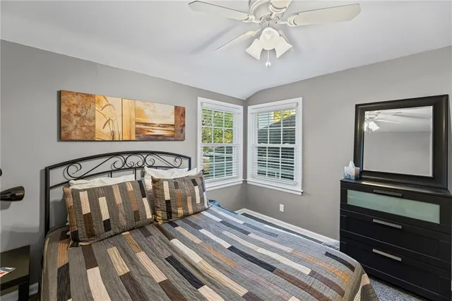 $474,950 | 7000 Roe Avenue, Prairie Village, KS 66208