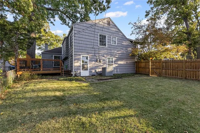 $474,950 | 7000 Roe Avenue, Prairie Village, KS 66208