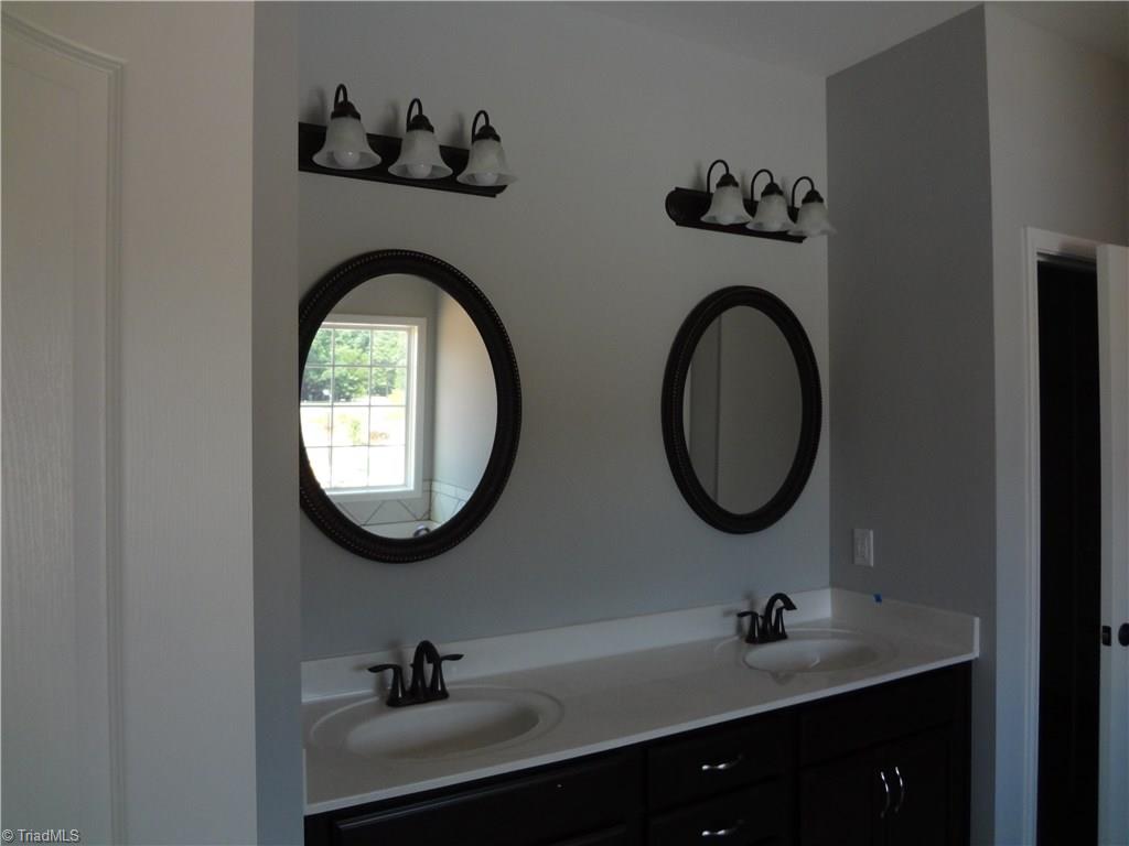 3642 Copper Court, Unit 41 High Point, NC 27265 - Photo 9 of 12 Gallery Image 9