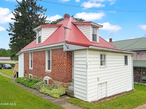 $84,900 | 182 North Main Street, Carrolltown, PA 15722