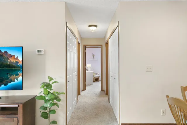 $199,000 | 5650 Brandlwood Court, Unit 68, White Bear Lake, MN 55110