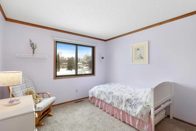 $199,000 | 5650 Brandlwood Court, Unit 68, White Bear Lake, MN 55110