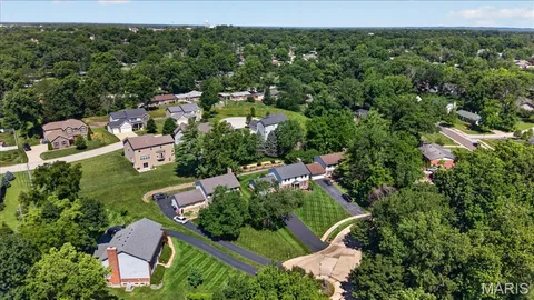 $525,000 | 315 Claymont Cove, Ballwin, MO 63011