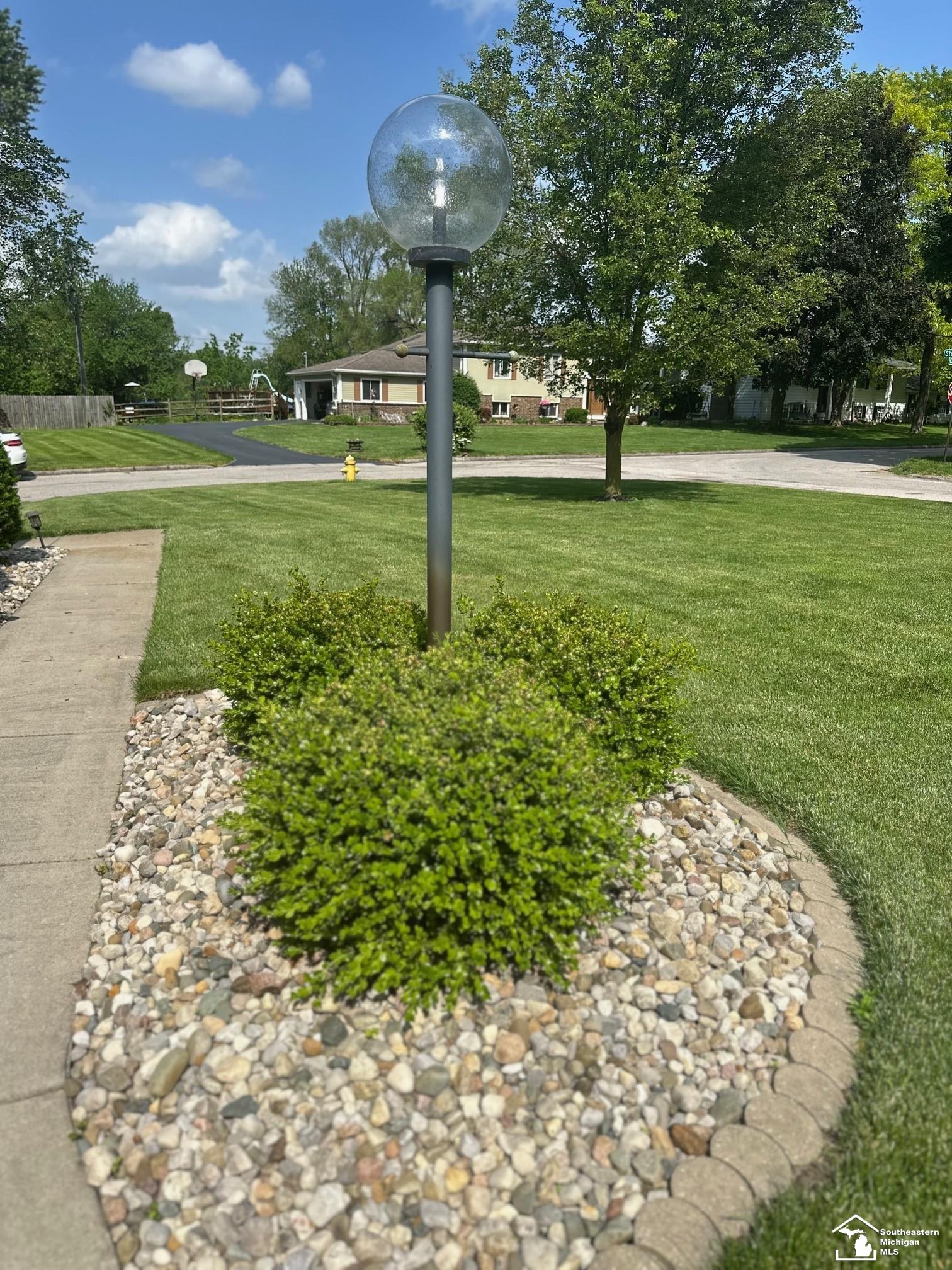 2057 West State Line Road Temperance, MI 48182 - Photo 33 of 35