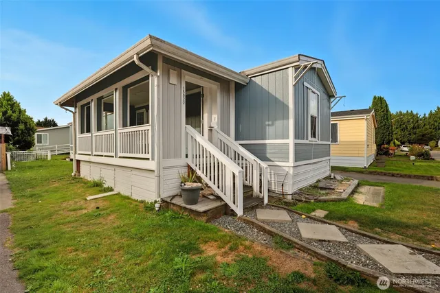 $89,999 | 15922 54th St Court East, Sumner, WA 98390