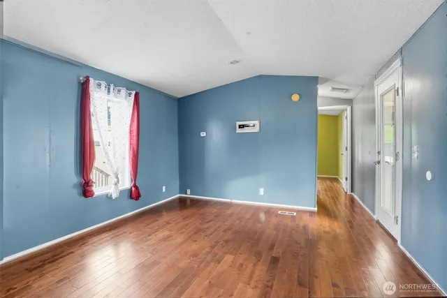 $89,999 | 15922 54th St Court East, Sumner, WA 98390