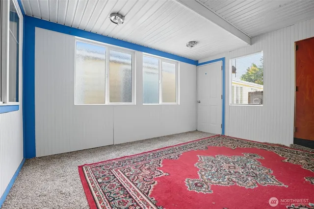 $89,999 | 15922 54th St Court East, Sumner, WA 98390