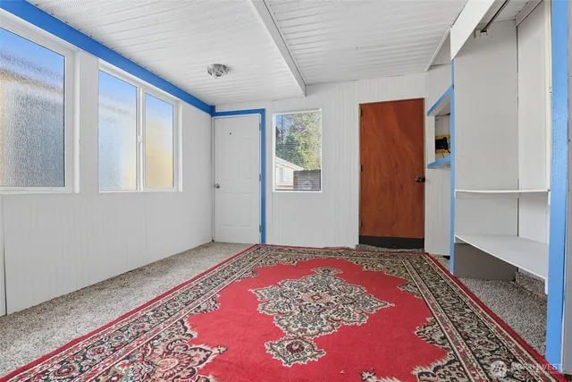 $89,999 | 15922 54th St Court East, Sumner, WA 98390