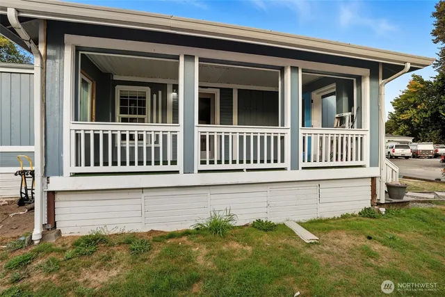 $89,999 | 15922 54th St Court East, Sumner, WA 98390