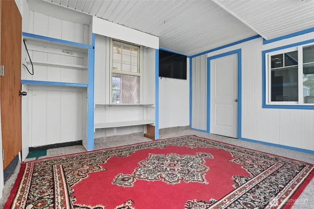 $89,999 | 15922 54th St Court East, Sumner, WA 98390