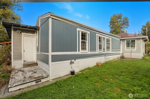 $89,999 | 15922 54th St Court East, Sumner, WA 98390