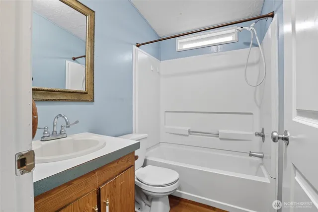 $89,999 | 15922 54th St Court East, Sumner, WA 98390