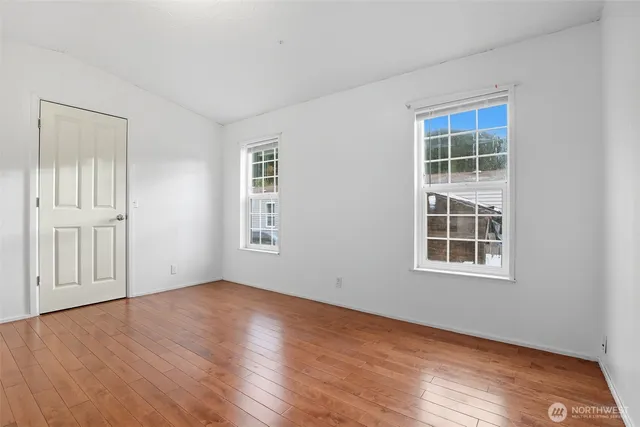 $89,999 | 15922 54th St Court East, Sumner, WA 98390