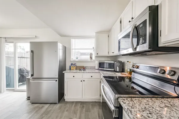 $174,900 | 4217 Benard Court, Unit 9, Pasadena, TX 77503