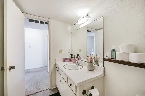 $174,900 | 4217 Benard Court, Unit 9, Pasadena, TX 77503