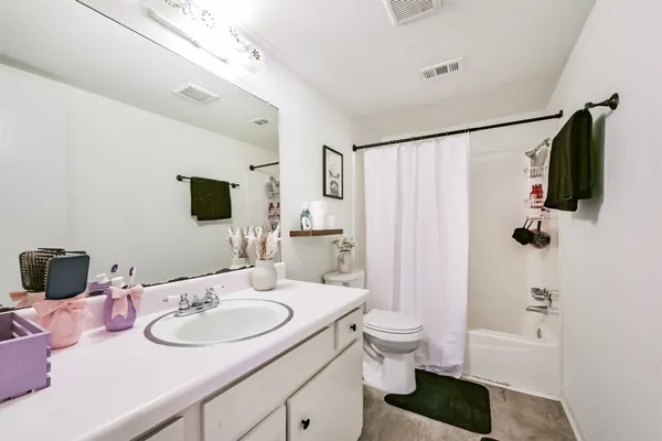 $174,900 | 4217 Benard Court, Unit 9, Pasadena, TX 77503