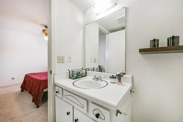 $174,900 | 4217 Benard Court, Unit 9, Pasadena, TX 77503