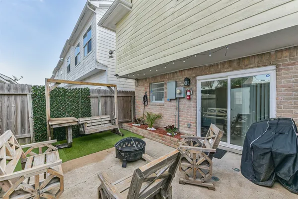 $174,900 | 4217 Benard Court, Unit 9, Pasadena, TX 77503