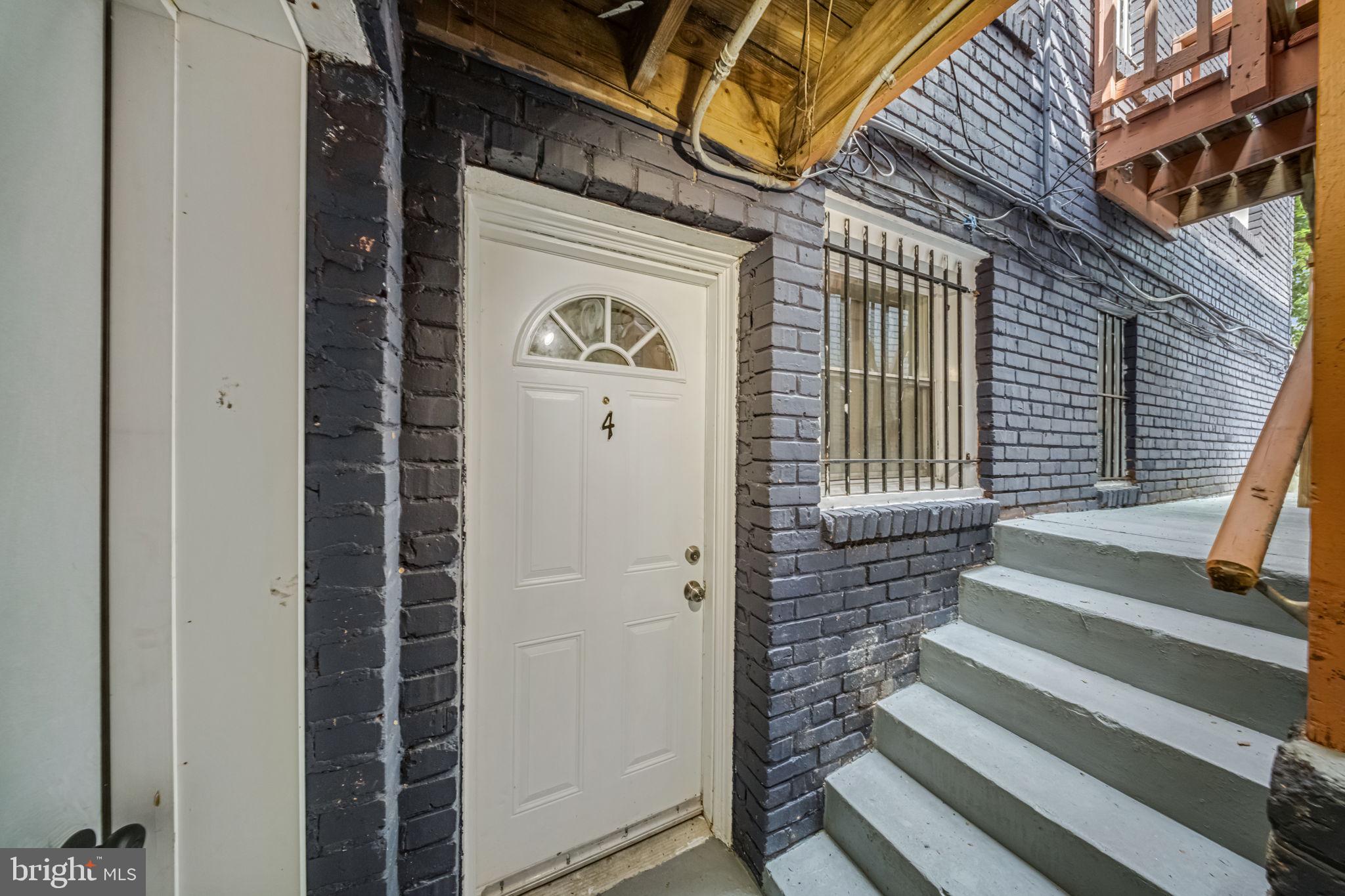 337 Delafield Place Northwest Washington, DC 20011 - Photo 69 of 72 Charming entryway with character.