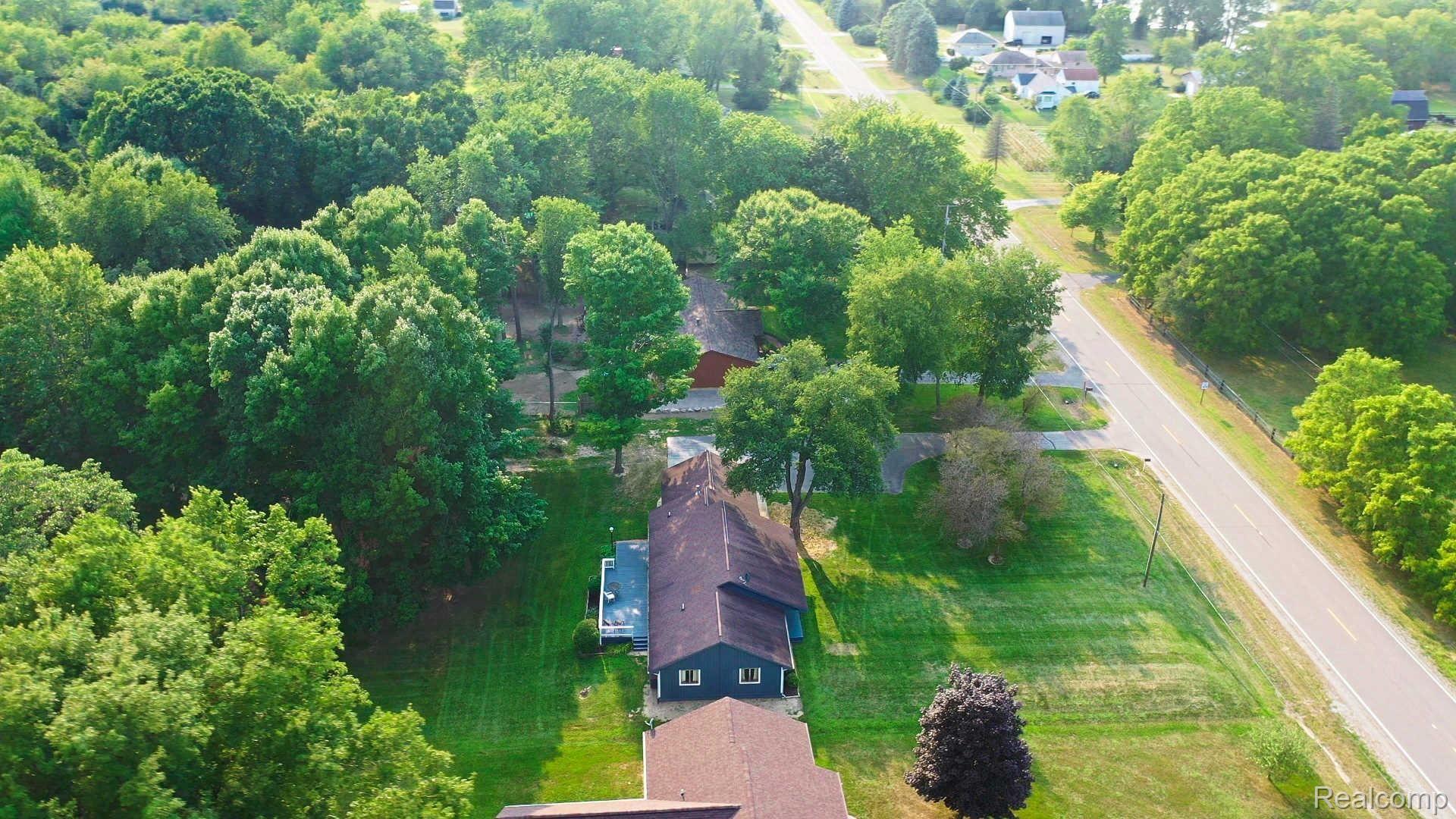 4280 East Coldwater Road Flint, MI 48506 - Photo 51 of 72 31411534-9F0D-400E-BD9C-BED44C38240A.jpeg