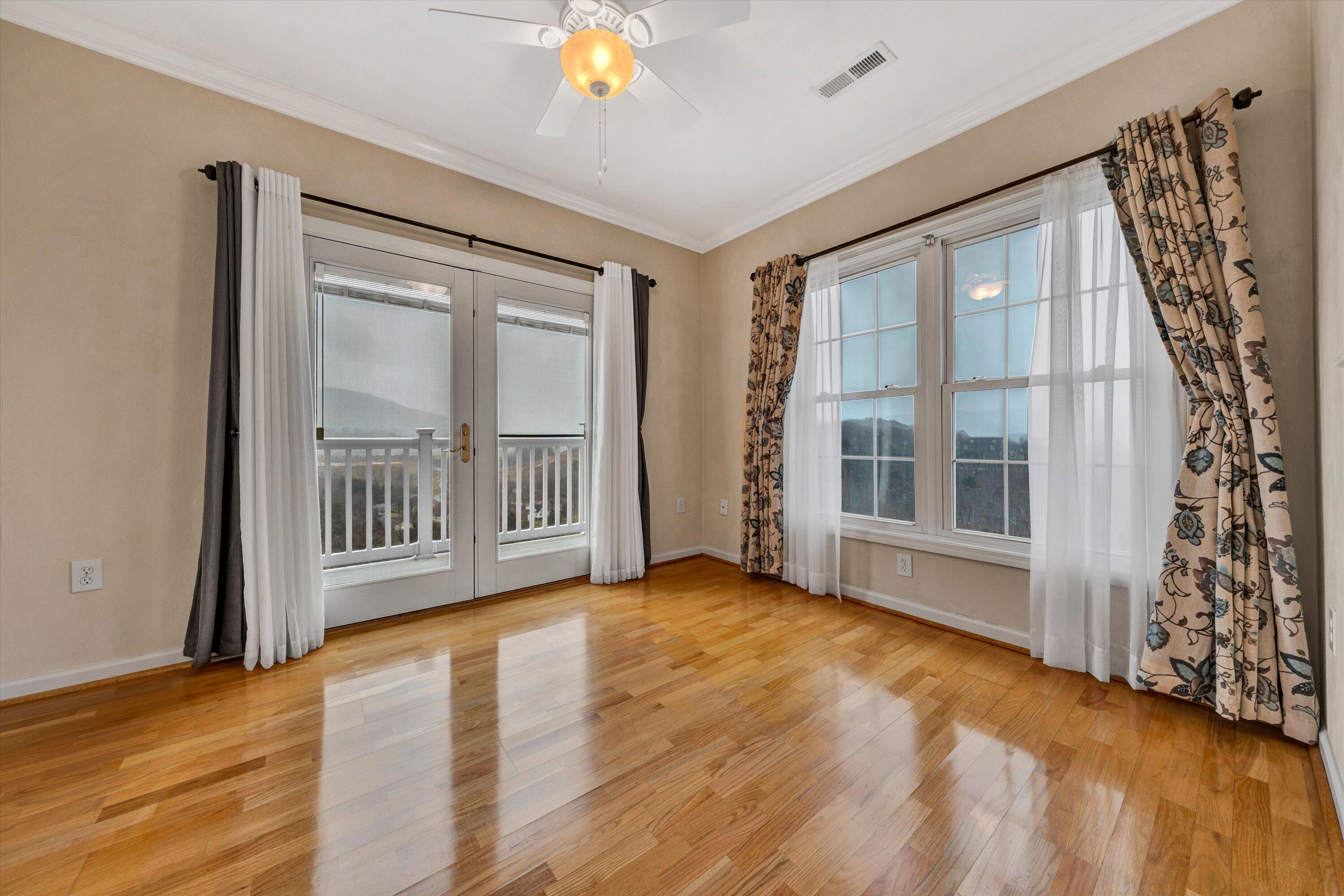 4448 Pheasant Ridge Road, Unit 406 Roanoke, VA 24014 - Photo 16 of 36 14-011520240010
