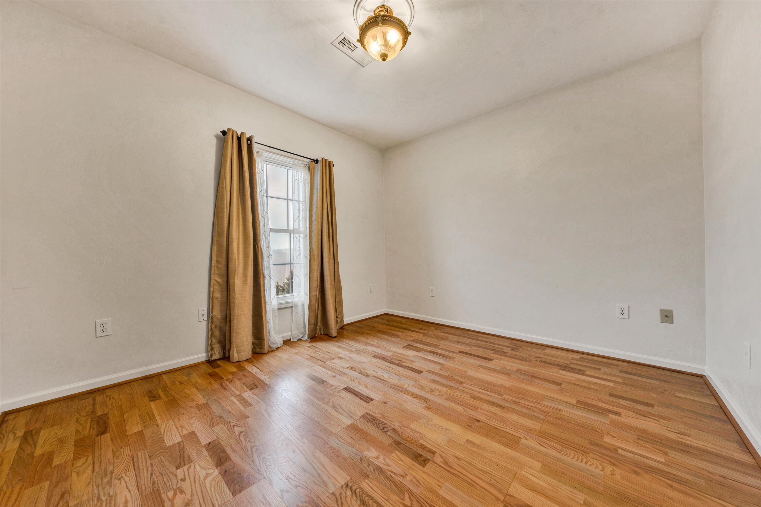 4448 Pheasant Ridge Road, Unit 406 Roanoke, VA 24014 - Photo 23 of 36 15-011520240011