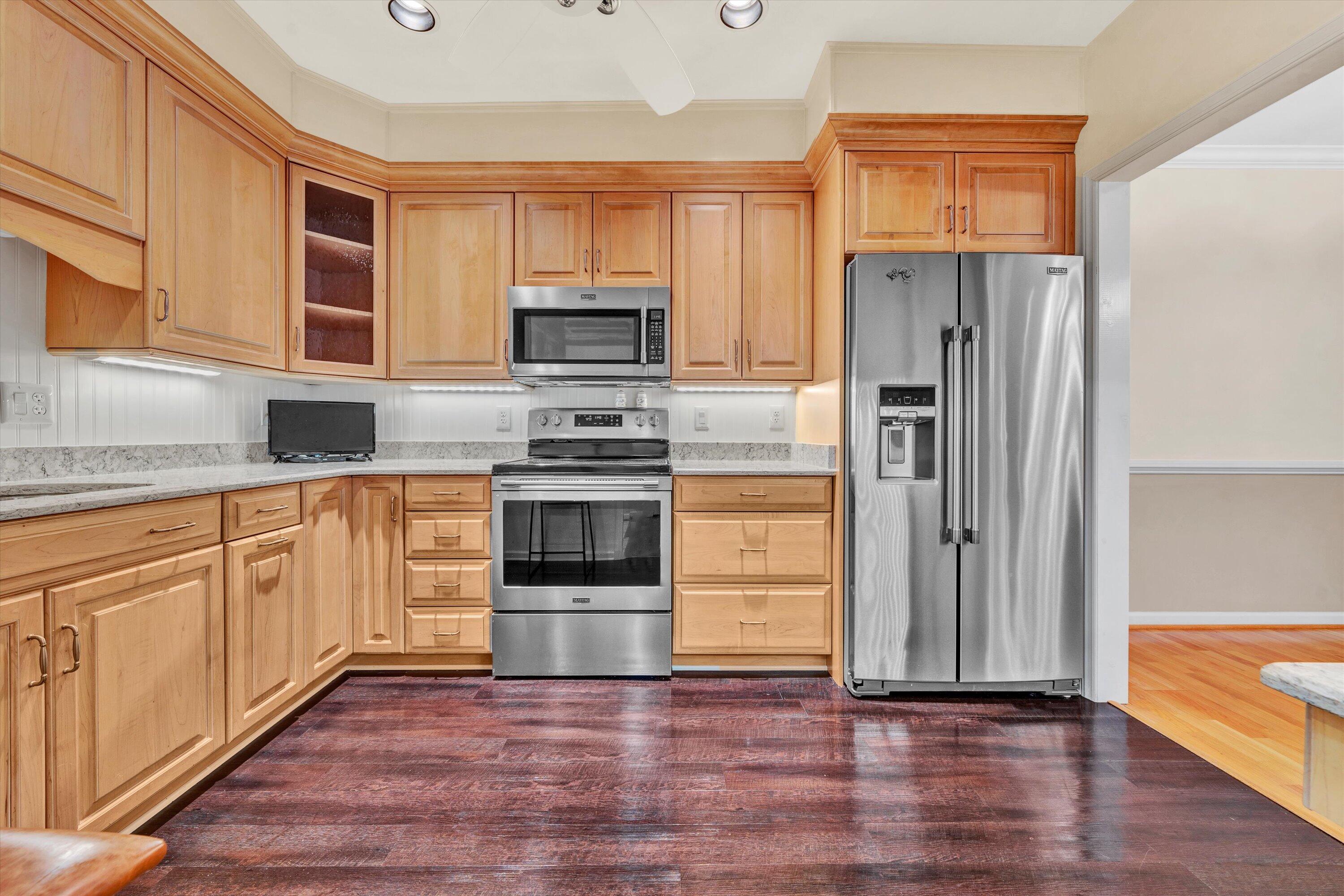 4448 Pheasant Ridge Road, Unit 406 Roanoke, VA 24014 - Photo 7 of 36 06-011520240002