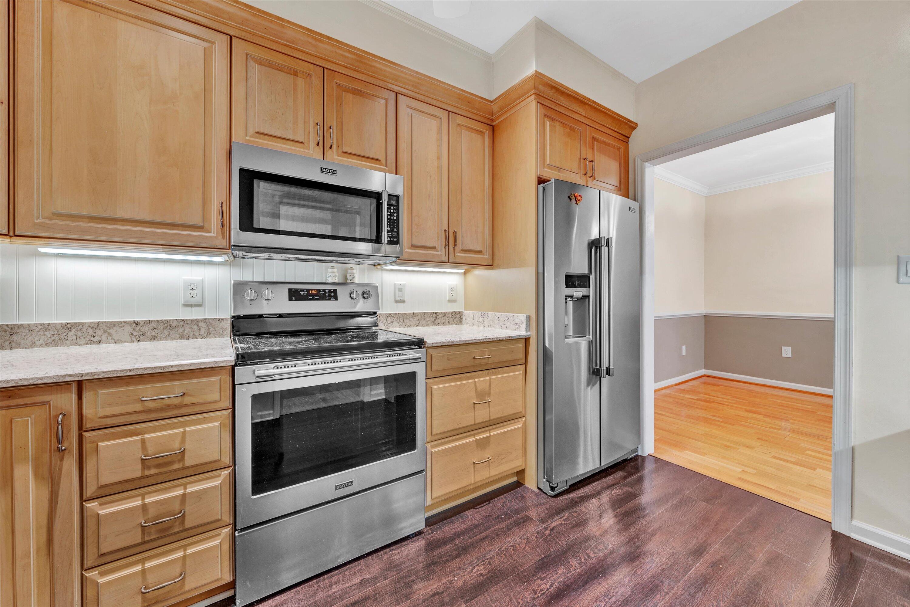 4448 Pheasant Ridge Road, Unit 406 Roanoke, VA 24014 - Photo 9 of 36 08-011520240004