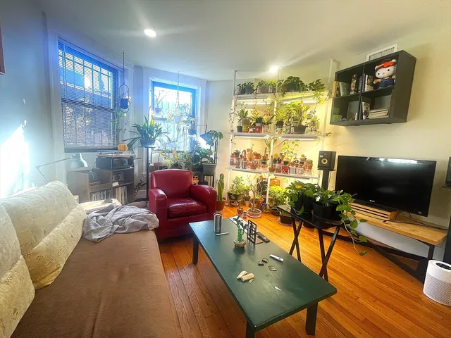 $6,800 | 1914 Beacon Street, Unit 1, Boston, MA 02135