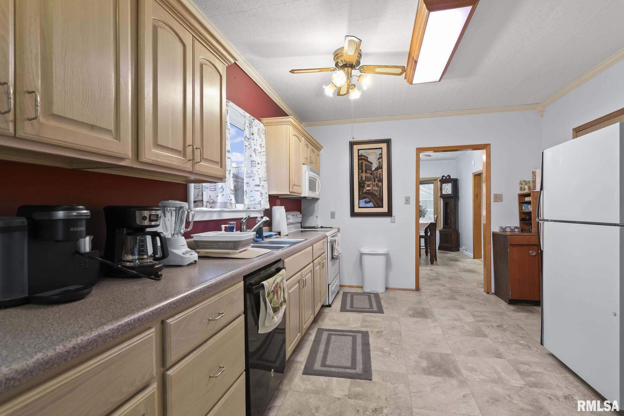 2012 South Pasfield Street Springfield, IL 62704 - Photo 15 of 31 Gallery Image 15