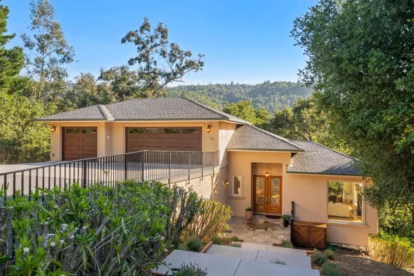 $3,888,000 | 310 Old Spanish Trail, Portola Valley, CA 94028