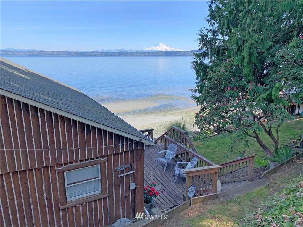 9025 Southwest Summerhurst Road Vashon, WA 98070 - Photo 28 of 38 Gallery Image 28