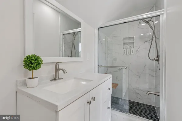 $3,999,000 | 606 Brockman Court, Great Falls, VA 22066