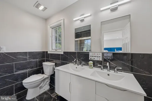 $3,999,000 | 606 Brockman Court, Great Falls, VA 22066