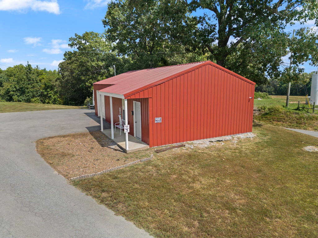 891 Jerry Arnold Road Manitou, KY 42436 - Photo 13 of 90 Gallery Image 13