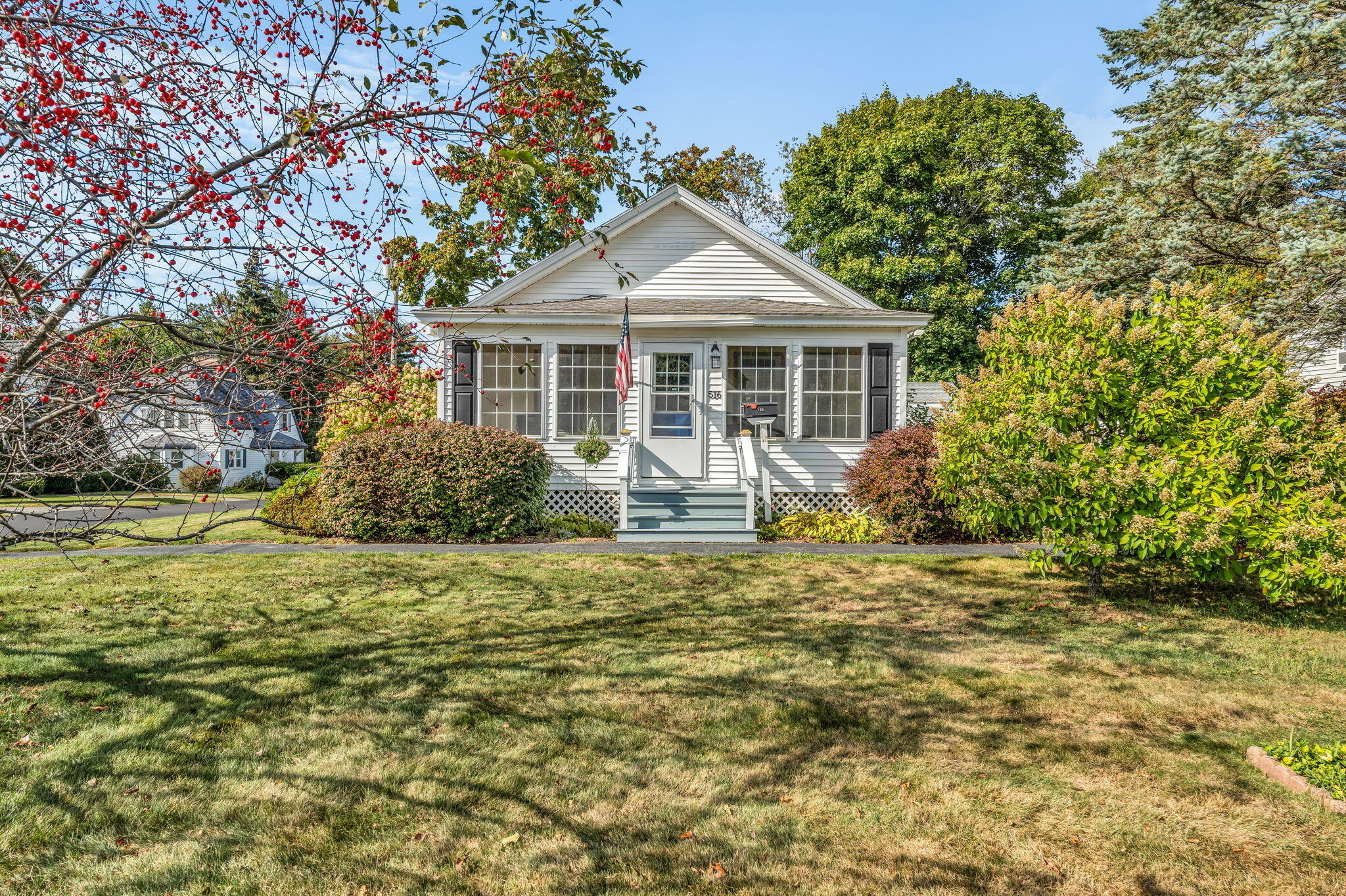 516 North Main Street Brewer, ME 04412 - Photo 2 of 28 24-web-or-mls-516-n-main-st