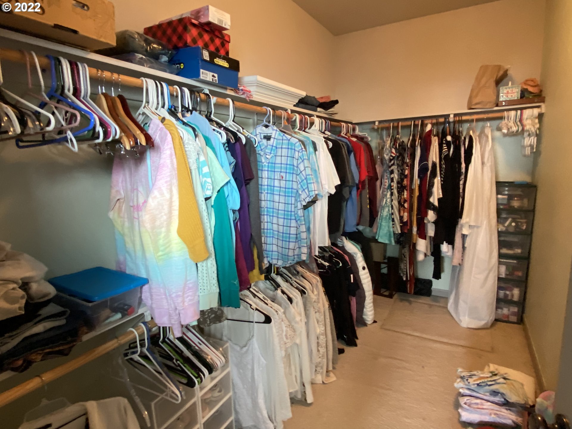 1548 Northeast Rocky Ridge Drive Roseburg, OR 97470 - Photo 20 of 31 a view of walk in closet with clothes and shoes