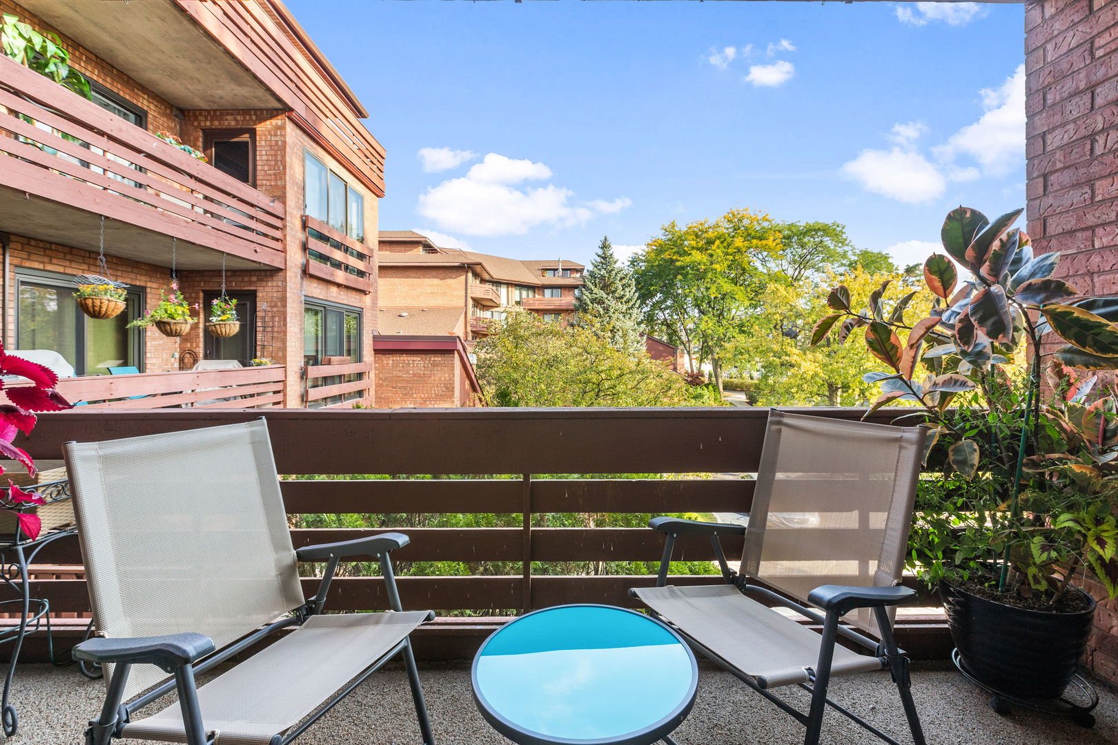 710 Waukegan Road, Unit 201 Glenview, IL 60025 - Photo 13 of 20 a view of an outdoor sitting area