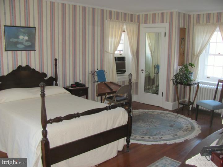 210 Roberts Road Ardmore, PA 19003 - Photo 9 of 17 Gallery Image 9