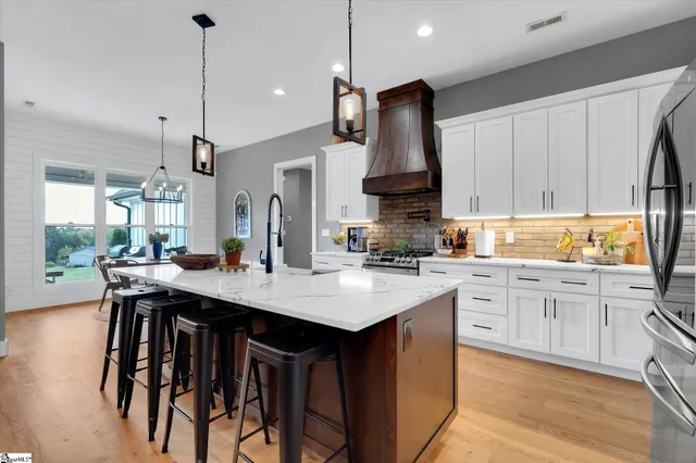 $799,900 | 2015 Walhalla Highway, Pickens, SC 29671