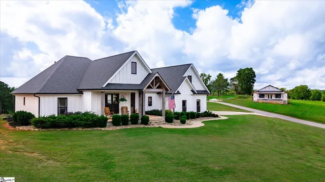$799,900 | 2015 Walhalla Highway, Pickens, SC 29671