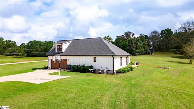 $799,900 | 2015 Walhalla Highway, Pickens, SC 29671