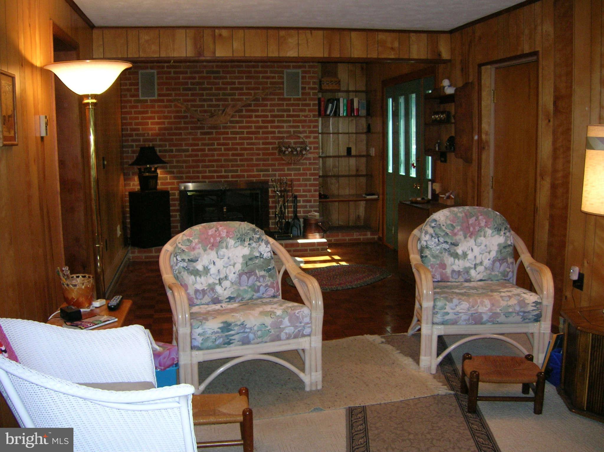 1536 Shipsview Road Annapolis, MD 21409 - Photo 8 of 24 Family Room