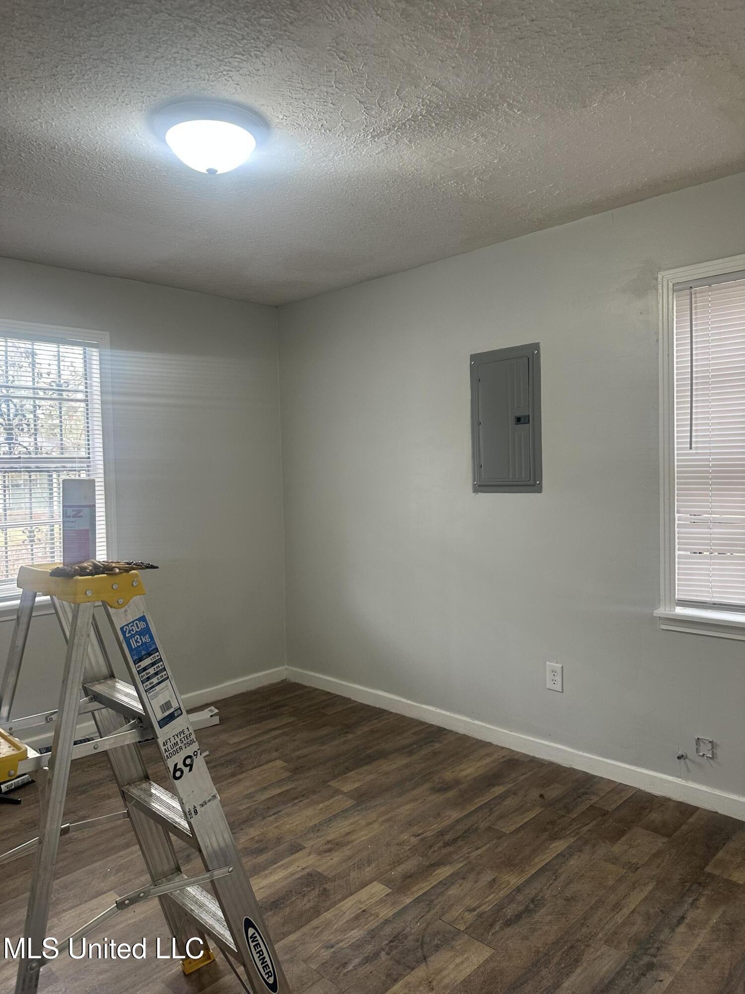 2858 Queensroad Avenue Jackson, MS 39213 - Photo 8 of 12 IMG_7423