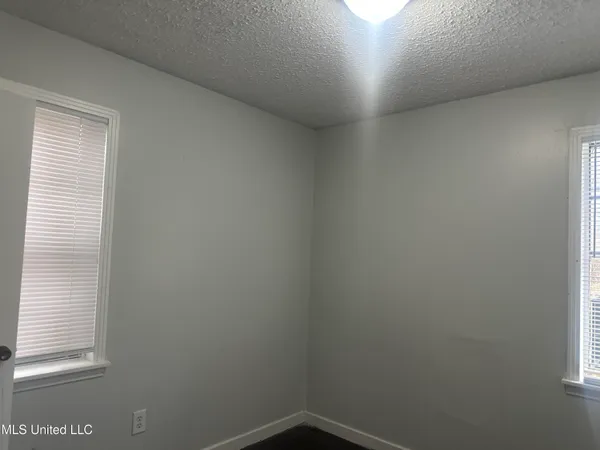 $67,900 | 2858 Queensroad Avenue, Jackson, MS 39213