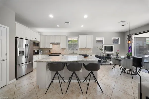 $9,000 | 7052 Live Oak Drive, Naples, FL 34114