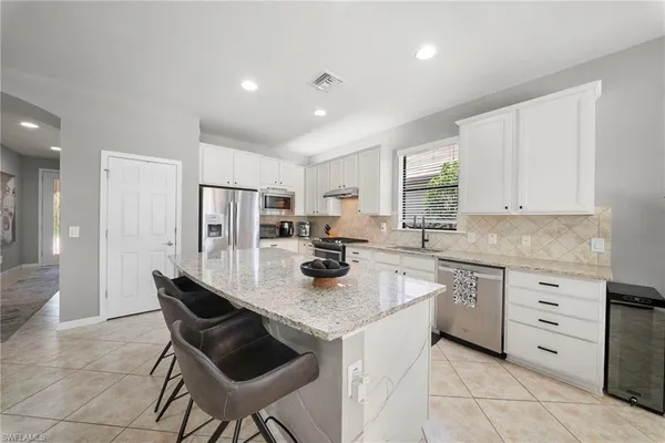$9,000 | 7052 Live Oak Drive, Naples, FL 34114
