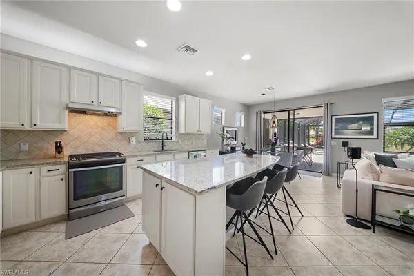 $9,000 | 7052 Live Oak Drive, Naples, FL 34114
