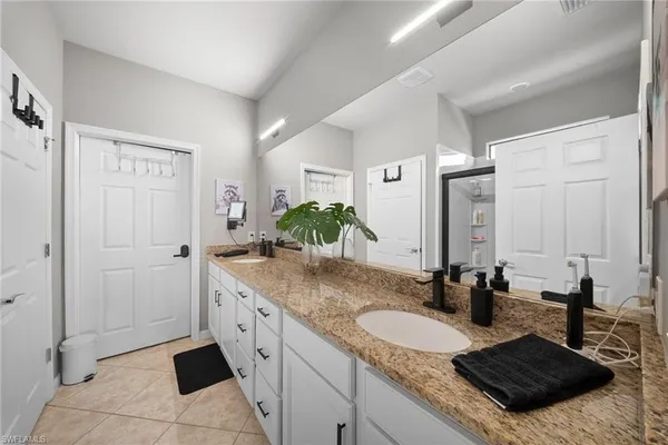 $9,000 | 7052 Live Oak Drive, Naples, FL 34114