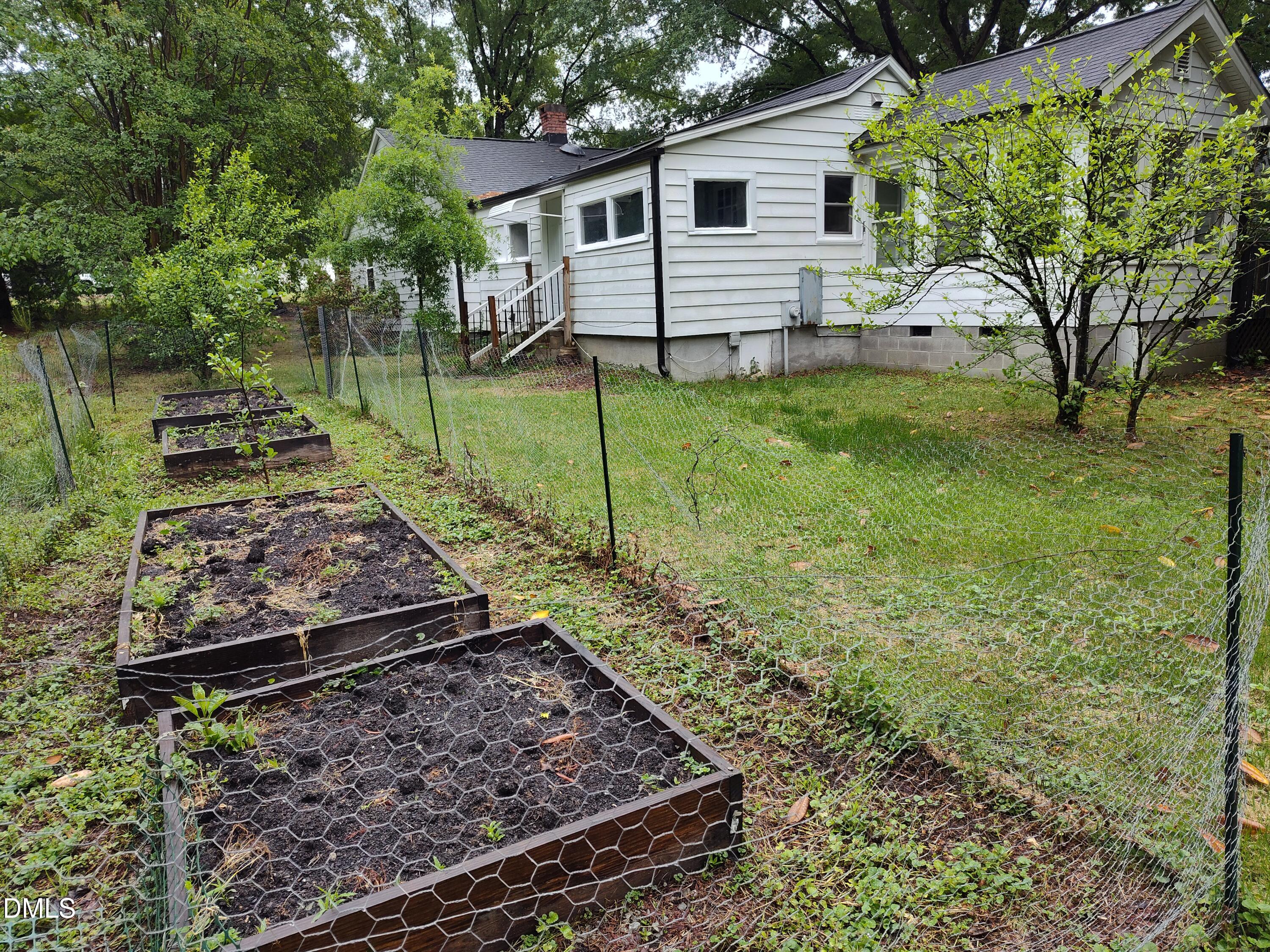 808 Glenco Road Durham, NC 27703 - Photo 5 of 19 IMG_20260507_142207748_HDR